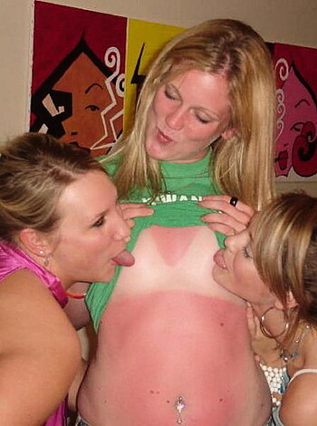 YOUNG GIRLS at PARTY 11 - Photo 8