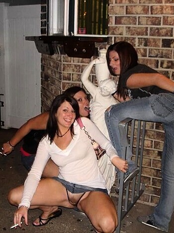 YOUNG GIRLS at PARTY 11 - Photo 39