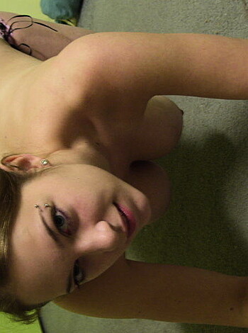 Amateur set - Young girl with big boobs - Photo 40