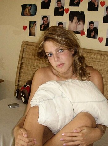 Young amateur girl like sucking - Photo 47