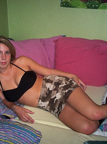 Private Pics - Young Amateur Girlfriend - Photo 15