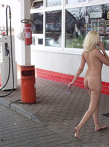 Naked girl at public 15 - Photo 28