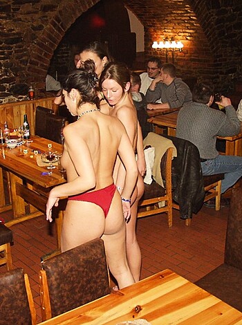 Naked girl at public 19 - Photo 7