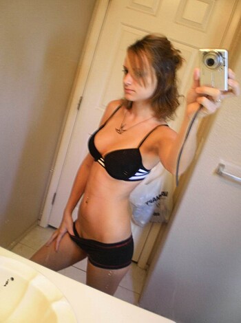 Stolen Pics - Young girl 32 - Photo 10