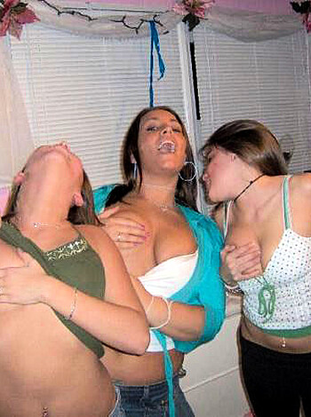 YOUNG GIRLS at PARTY- Drunk teenagers - Amateurs pics 12 - Photo 32