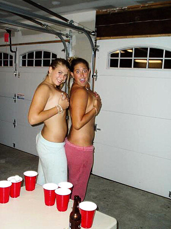 YOUNG GIRLS at PARTY- Drunk teenagers - Amateurs pics 12 - Photo 50