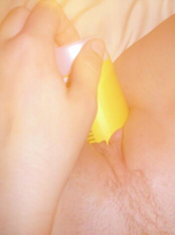 Stolen Pics - Young girl selfshot 43 - Photo 22