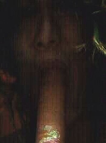 Girls scanning their pussies - Photo 9