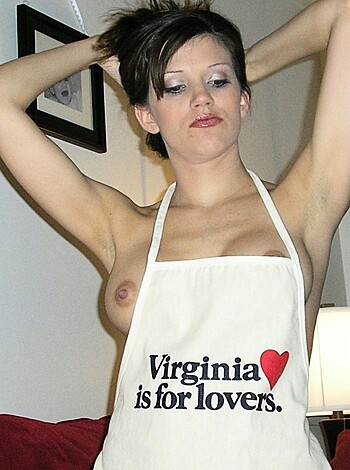 Whitney and lesbian friends - Photo 48