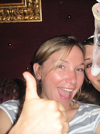 YOUNG GIRLS at PARTY-  Drunk teenagers - Amateurs pics 14 - Photo 17