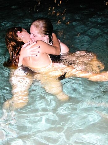 YOUNG GIRLS at PARTY-  Drunk teenagers - Amateurs pics 14 - Photo 43
