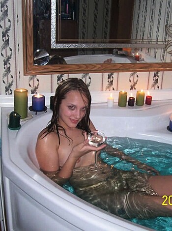 Tattooed cheating lisa - Photo 2