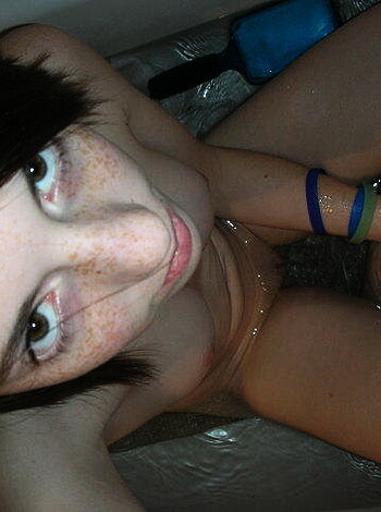 Stolen Pics - Young Girl 123 - Photo 9