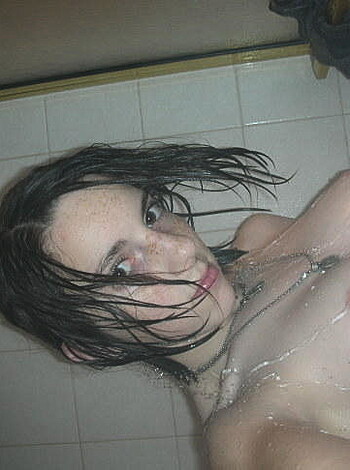 Stolen Pics - Young Girl 123 - Photo 13