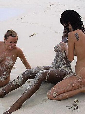 Nude Beach 07 - Photo 28