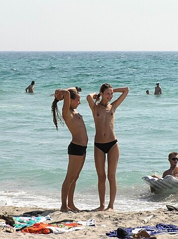 Nude Beach 05 - Photo 3