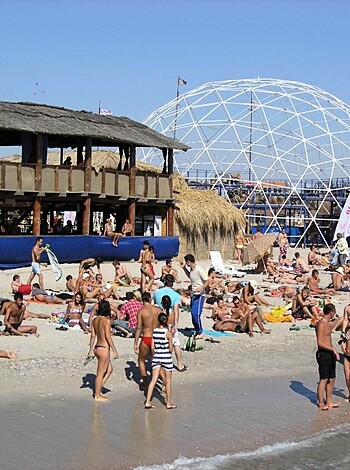 Nude Beach 05 - Photo 6