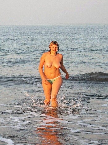 Nude Beach 05 - Photo 35