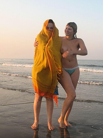 Nude Beach 05 - Photo 36