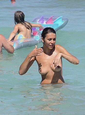Nude Beach 08 - Photo 6