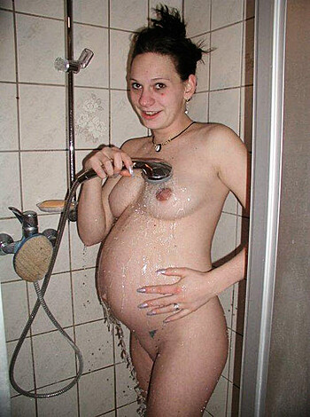 Amateurs Pregnant Girl 01 - Photo 20
