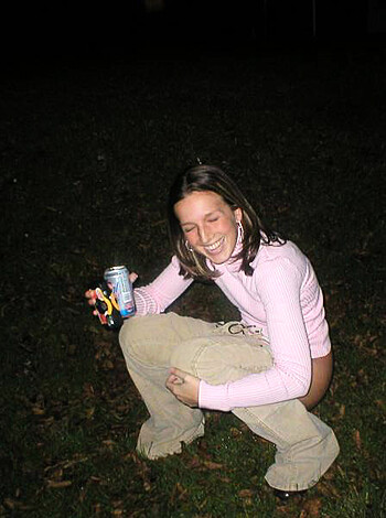 Young Amateurs peeing - pissing in Public No.02 - Photo 43
