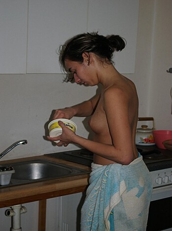 Stolen Pics - Girlfriend showil all 5929803 - Photo 5