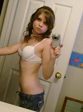 Amateur Selfshot pics set 4735731 - Photo 21