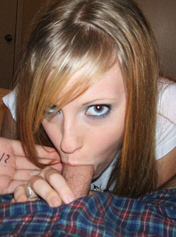 Hot blonde naked at home 7825215 - Photo 15