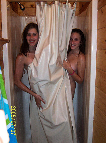 Group Girls - Shower and Bath No.03 - Photo 37