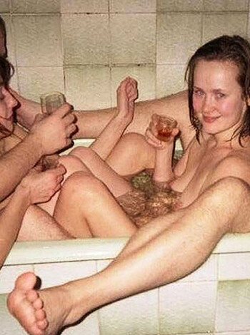 Group Girls - Shower and Bath No.03 - Photo 34