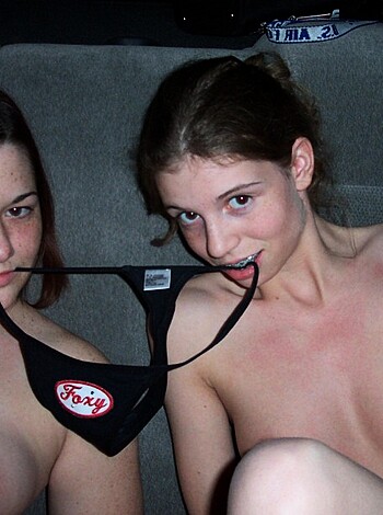Young lesbians mix 9348877 - Photo 61