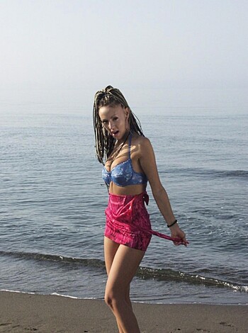 Charlotte naked on the beach -39793 - Photo 15