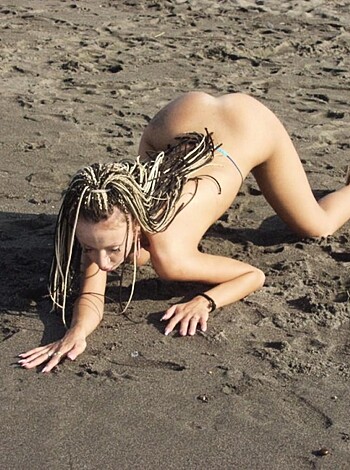 Charlotte naked on the beach -39793 - Photo 68