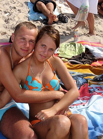 \\Polish couple - holiday pics / Kobieta na plazi - Photo 7