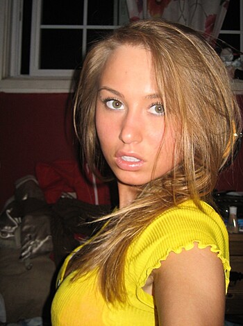Perfect blond girl  - Sweet pussy and tits - Photo 9