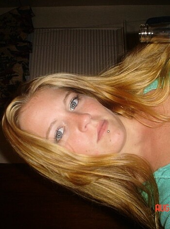 Amateur Teen Girlfriend #50  - Photo 1