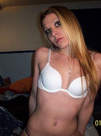 Amateur Teen Girlfriend #50  - Photo 11