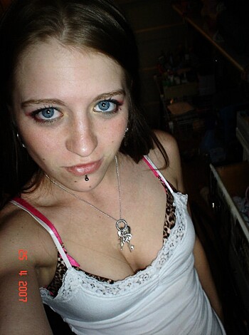 Amateur Teen Girlfriend #50  - Photo 27