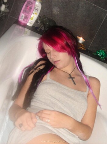 Two Young Teen Lesbians #9  - Photo 38