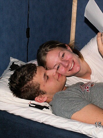 Teen Couple On Holiday - Private pics - Photo 2