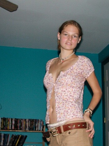 Blond Amateur  Posing - Photo 28