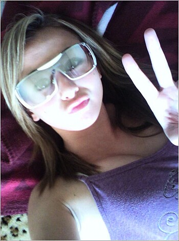 Amateur Teen Girlfriend #32  - Photo 2