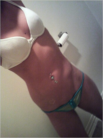 Amateur Teen Girlfriend #32  - Photo 7