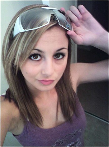 Amateur Teen Girlfriend #32  - Photo 10