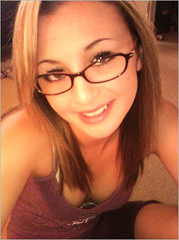 Amateur Teen Girlfriend #32  - Photo 23