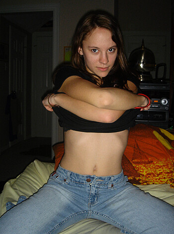 Amateur Teen Girlfriend #21  - Photo 5