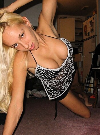 Amateur Blonde With Huge Nipples - Photo 41