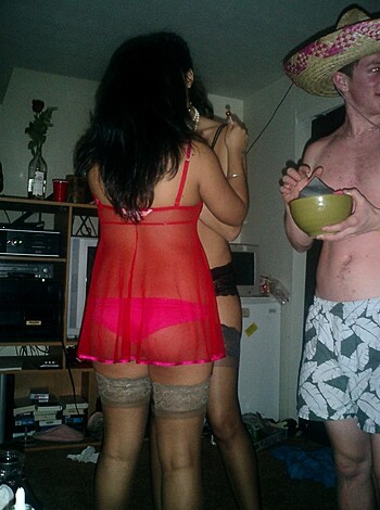 Fucking hot ass chicks wearing bras and panties. Sombrero-wearing dude nailin' the fuck out of 'em.