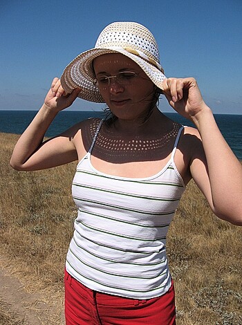 Yong wife - Photo 81